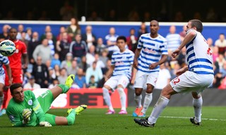 且在球场上 且在球场上