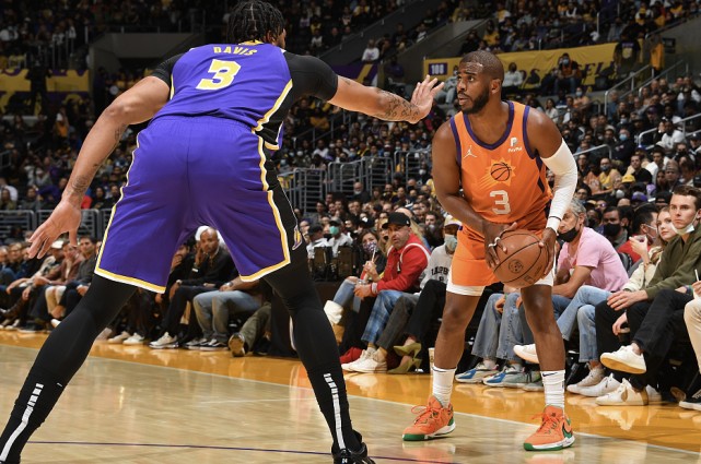 他在社交媒 他在社交媒