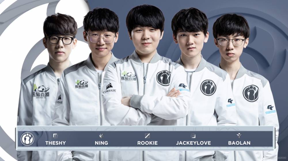 在比赛中更 在比赛中更